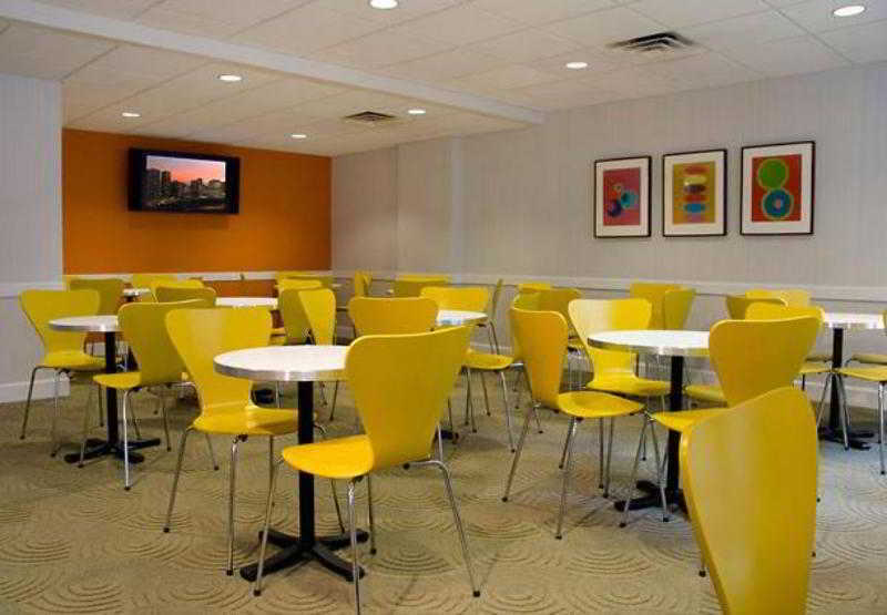 Fairfield Inn And Suites Chicago Downtown/ Magnificent Mile Nhà hàng bức ảnh