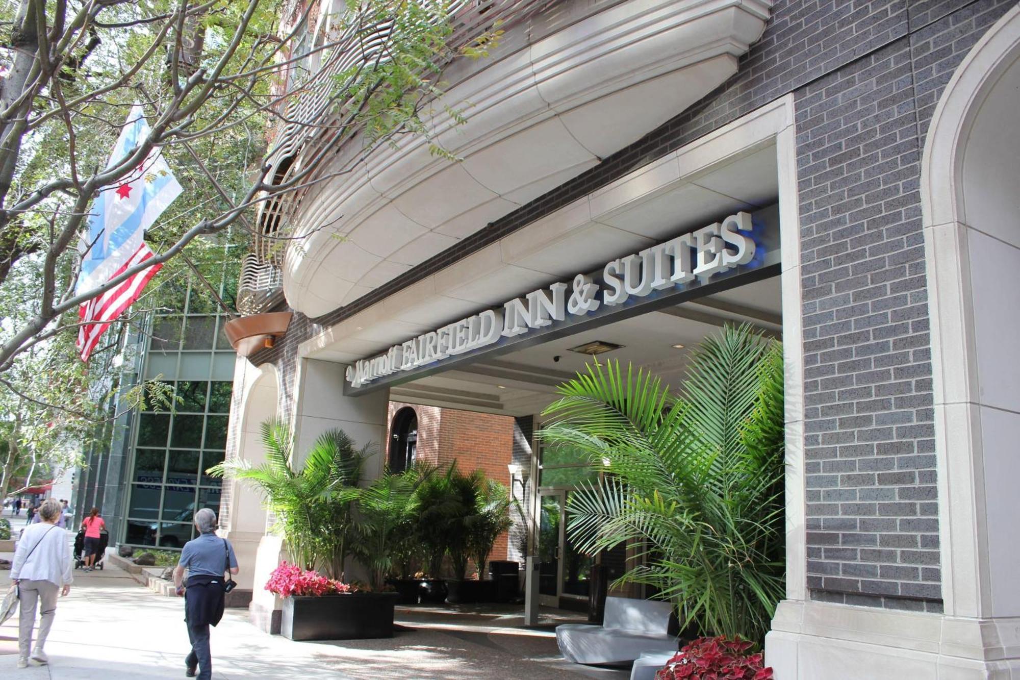 Fairfield Inn And Suites Chicago Downtown/ Magnificent Mile Ngoại thất bức ảnh
