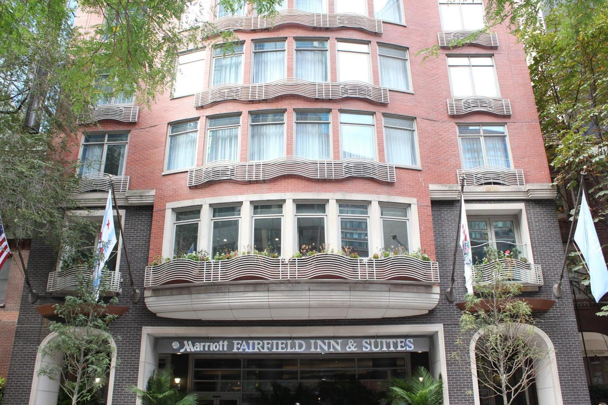 Fairfield Inn And Suites Chicago Downtown/ Magnificent Mile Ngoại thất bức ảnh