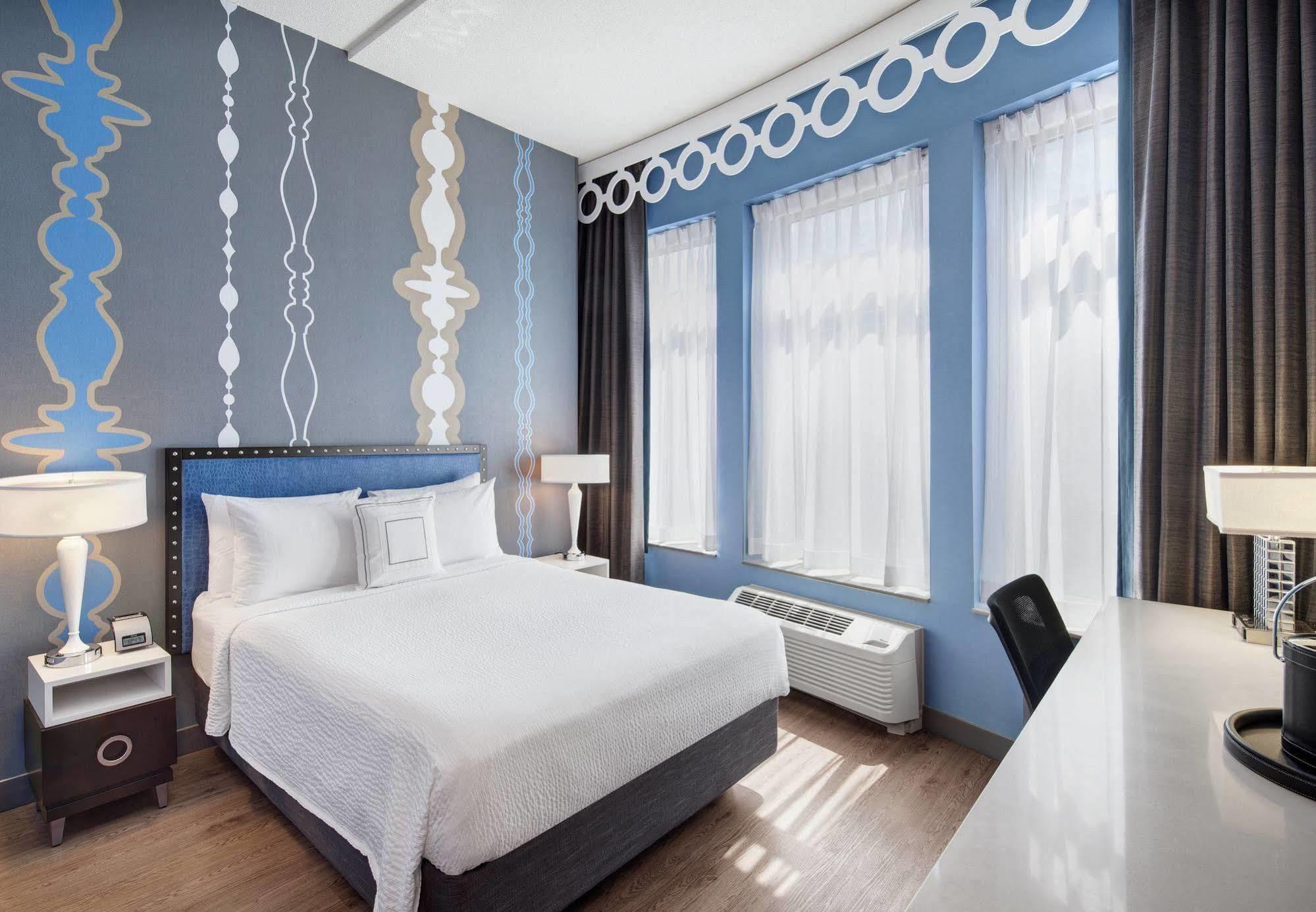 Fairfield Inn And Suites Chicago Downtown/ Magnificent Mile Ngoại thất bức ảnh